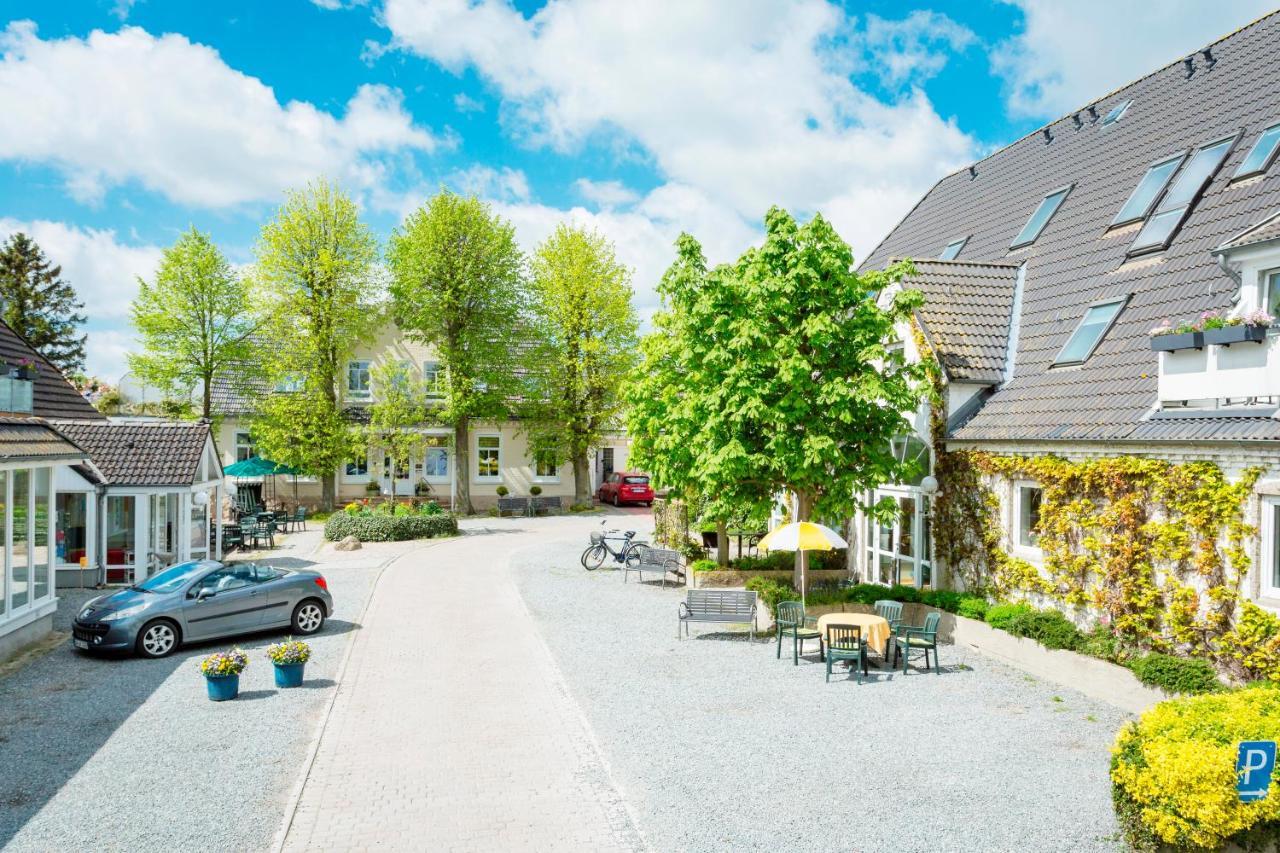 Hofhotel Kraehenberg เกรอมิทซ์ ภายนอก รูปภาพ
