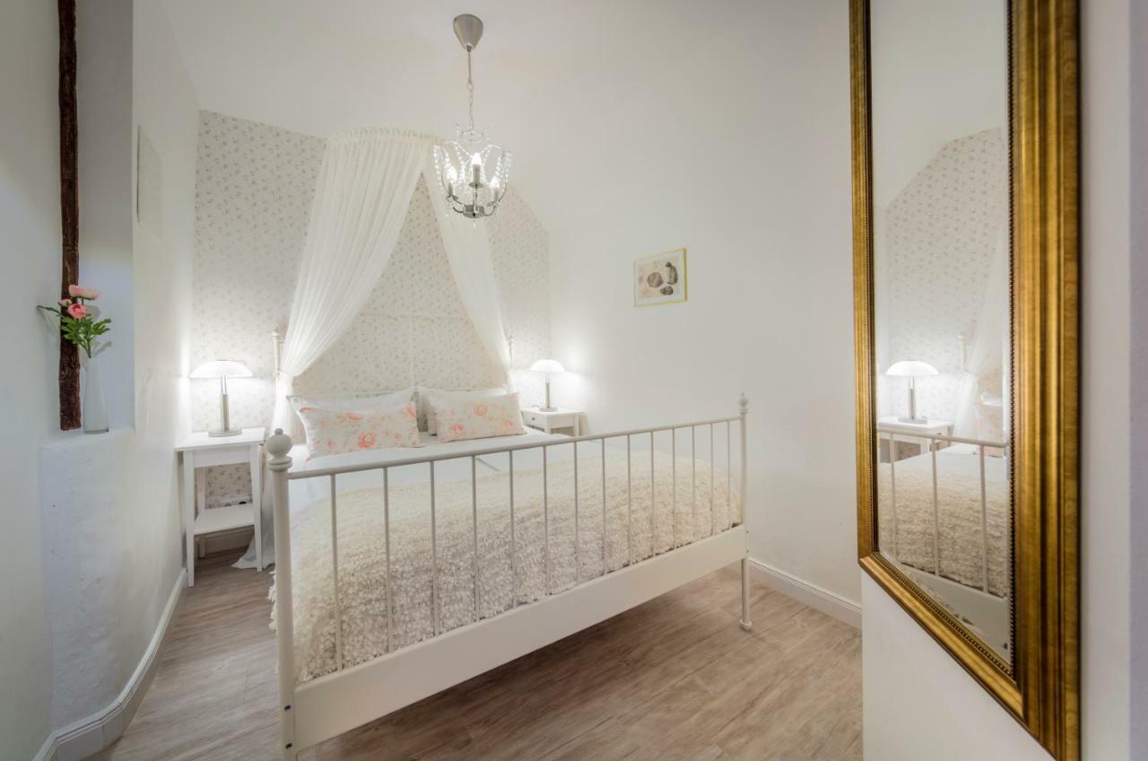 Hofhotel Kraehenberg เกรอมิทซ์ ภายนอก รูปภาพ