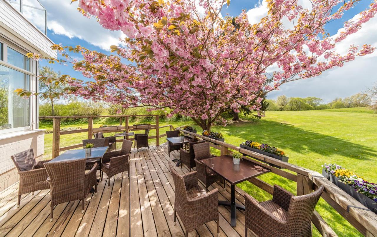 Hofhotel Kraehenberg เกรอมิทซ์ ภายนอก รูปภาพ
